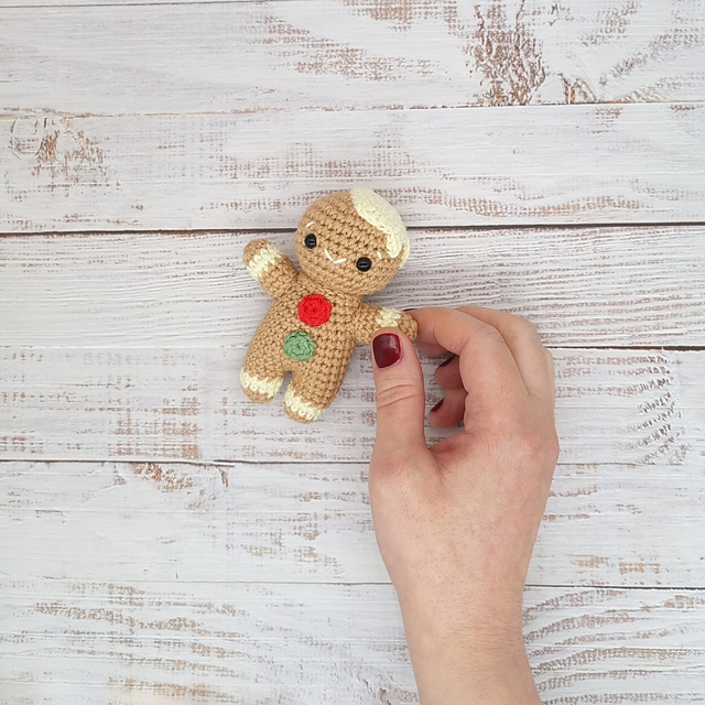 Gingerbread Man Amigurumi