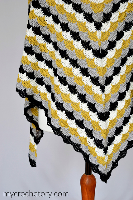 Ravelry: Clamshell Shawl pattern by Sylwia Kawczyńska