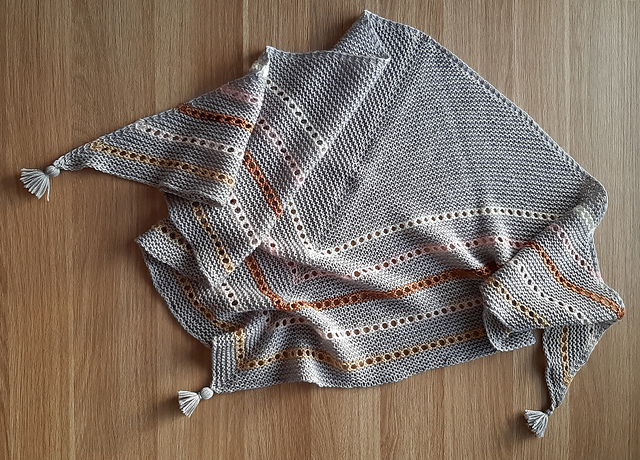 Aava Shawl