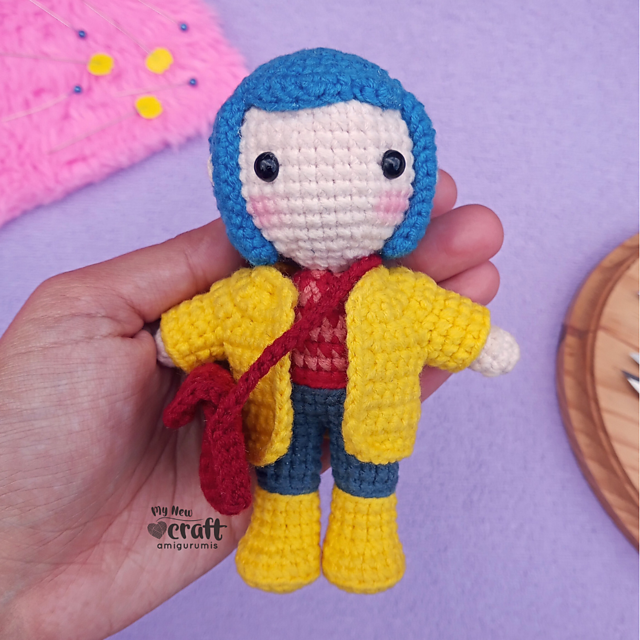 Ravelry: Coraline pattern by Isabela Tavares