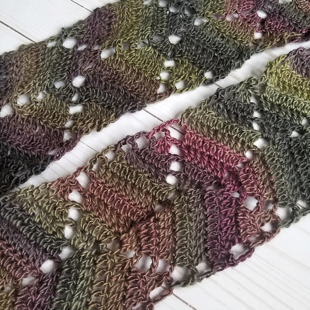 Lacy Leaves Lightweight Scarf