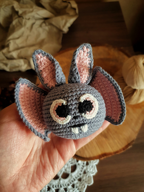 bat crochet