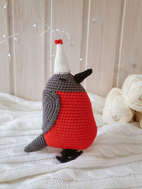 toy bird - bullfinch
