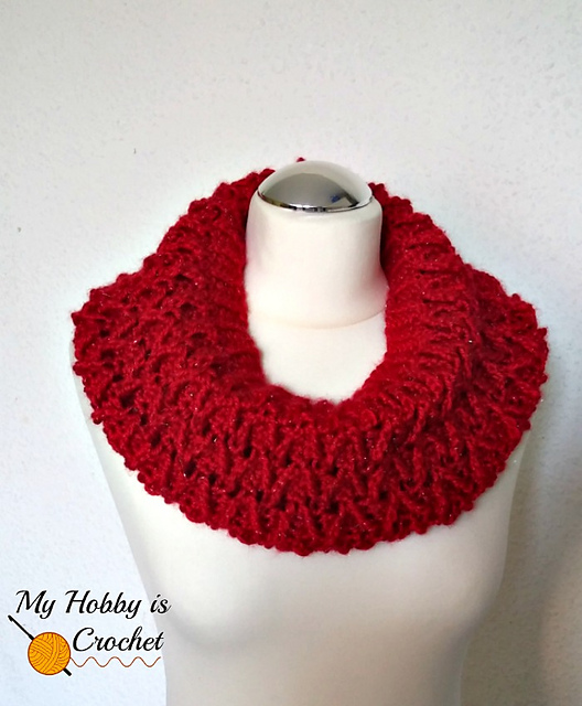 Sparkle Ruby Cowl