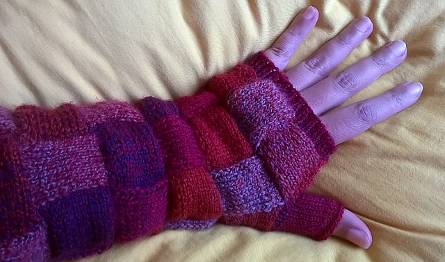 Squaries Mitts