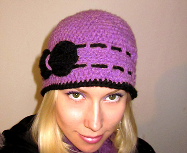 Bow & Smile Beanie