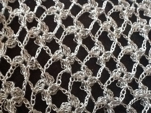 #90 Trellis Stitch - Flowers