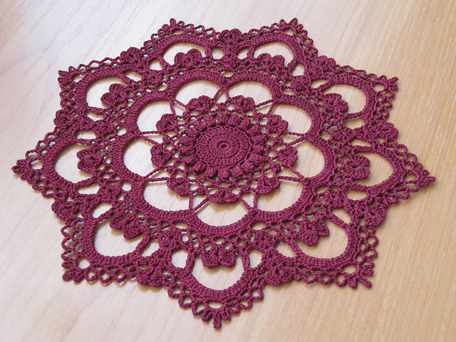 Tiny Hearts Doily