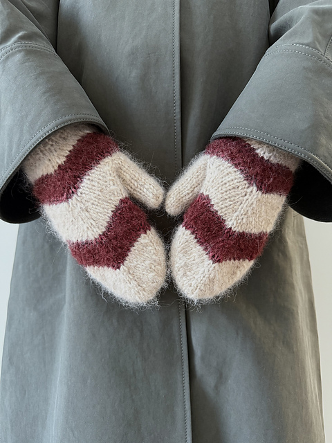 KAREN MITTENS