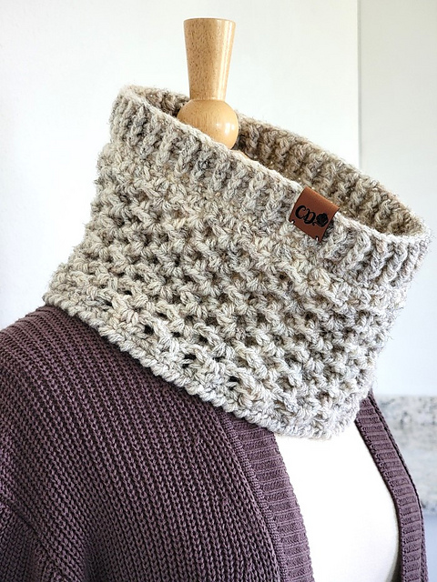 Luna Cowl