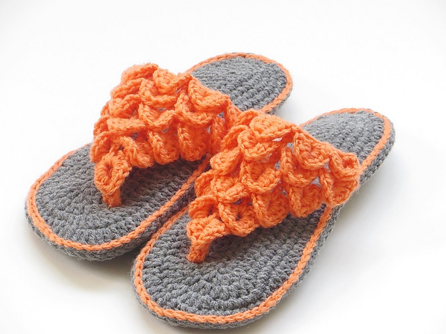 Crocodile Stitch Sandals