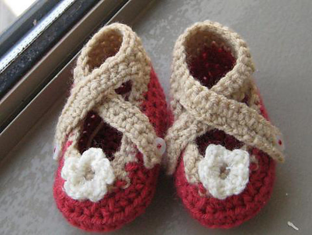 X-strap Baby Booties