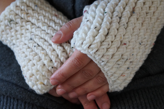 Easy wrist warmers