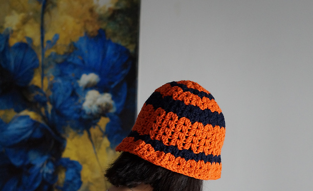 Double v stitch bucket hat