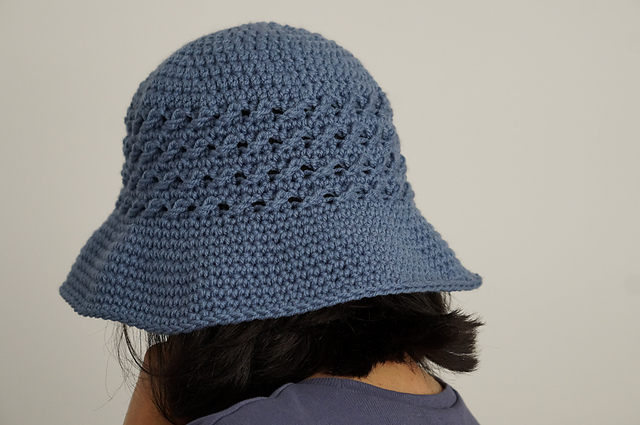 Stylish easy bucket hat