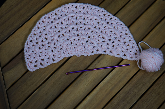 Ravelry: V stitch half circle pattern by Nadia BF