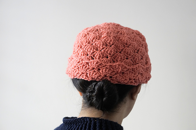 Shell stitch fisherman beanie