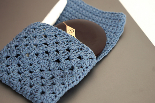 Granny square Makeup pouch