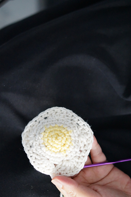 Fried egg applique