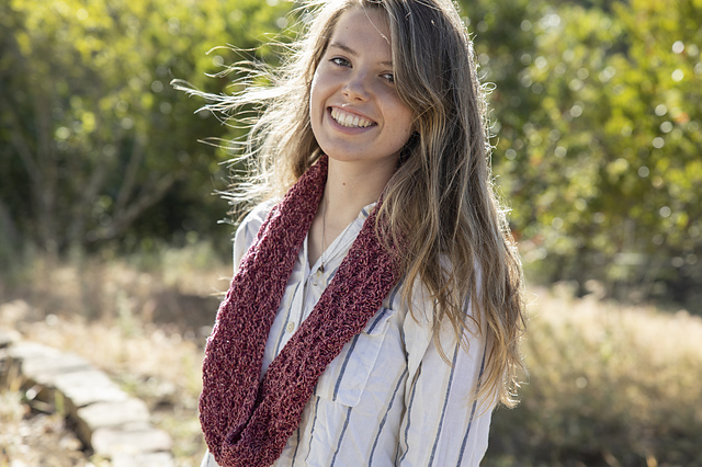 Cashmere Ease Reversible Cowl