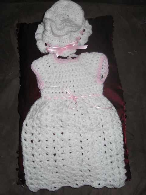 Ruffled Preemie Hat