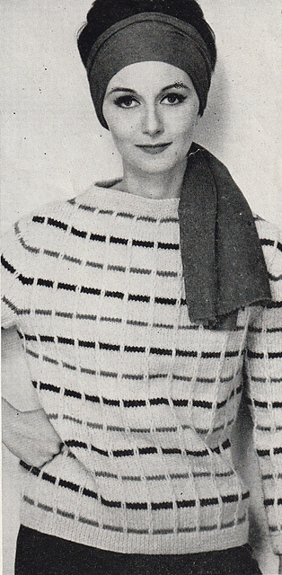 Pullover in Broken Stripes