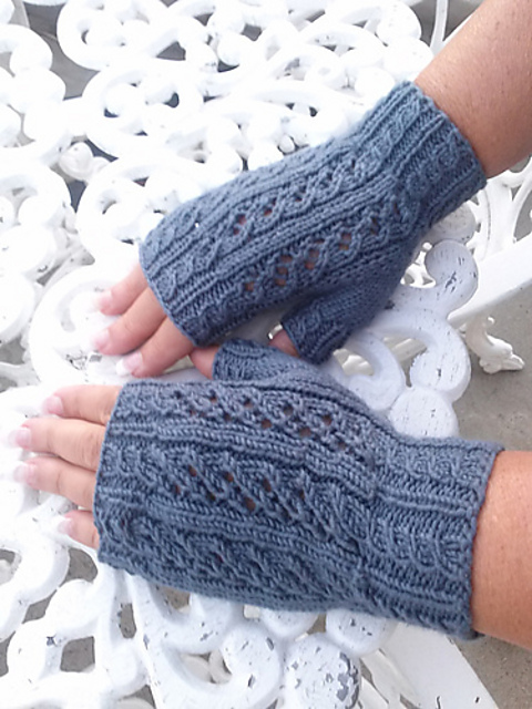 Slow Flowing Mitts