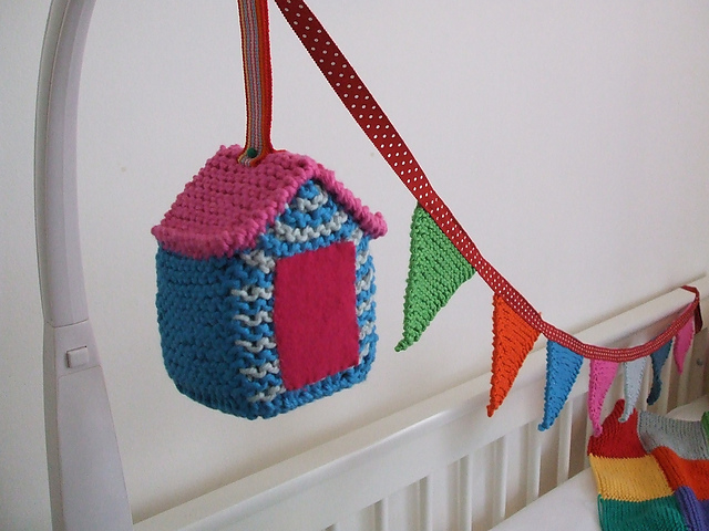 Cot bunting