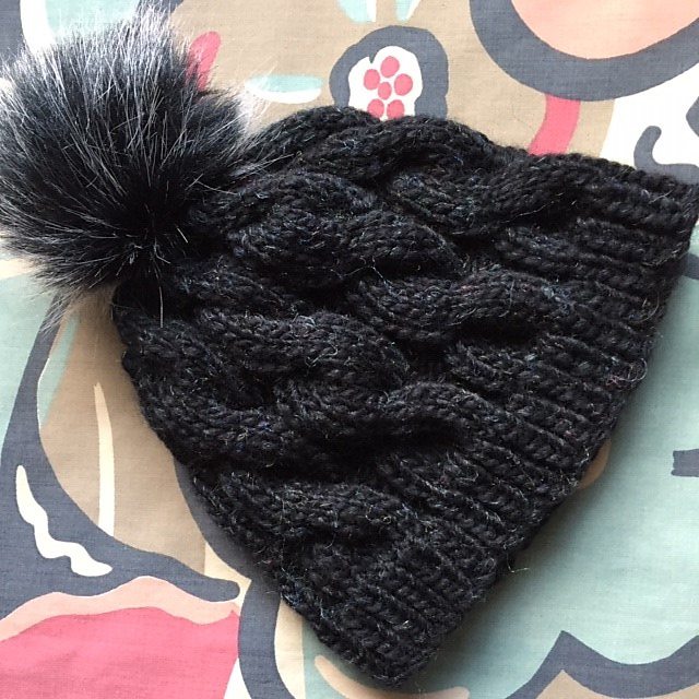 Isabelle Flower Cable Hat