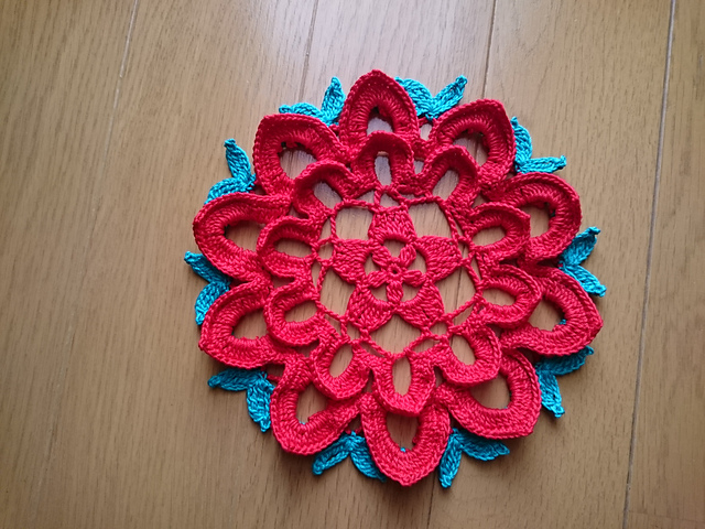 P.18 Deep crimson rose doily
