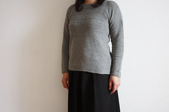 Ravelry: G. Red GANSEY（P16 赤のガンジーセーター） pattern by Yoko