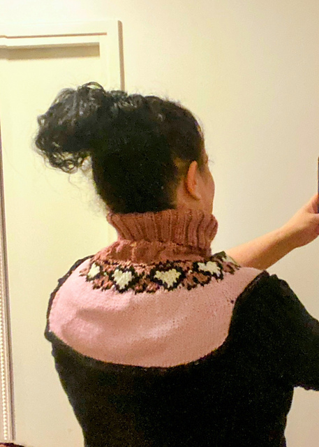 Jalosydän Cowl, kauluri