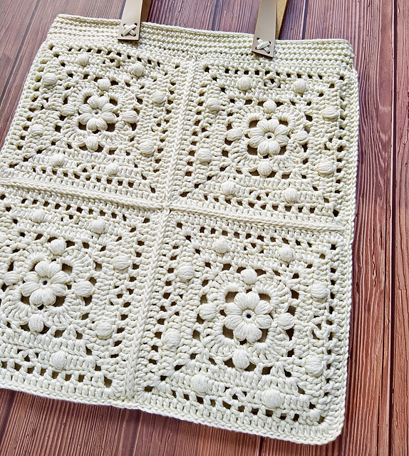 Ravelry: Bag Jasmine 8 squares pattern by Natali Berzore