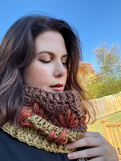 Autumn Leaf Cowl