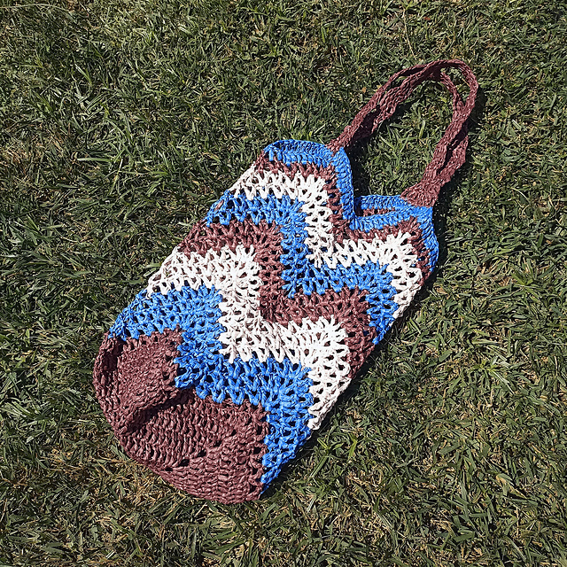 Wave Raffia Bag
