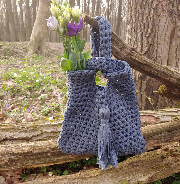 Knot Bag with brush