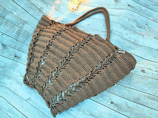 Easy Large Tote Bag