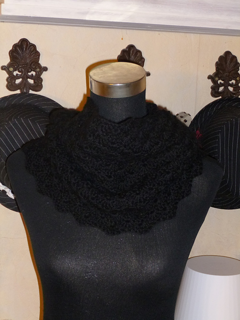 Snood Réglisse (variant of Snood Caramel)