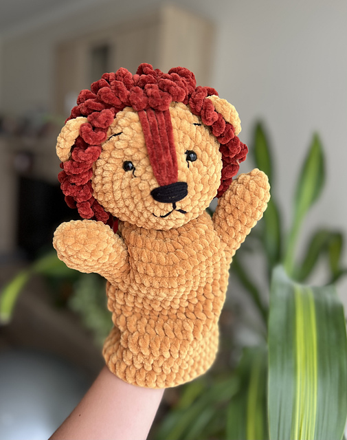 Lion hand puppet