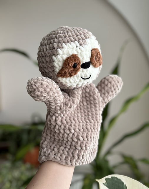 Sloth hand puppet