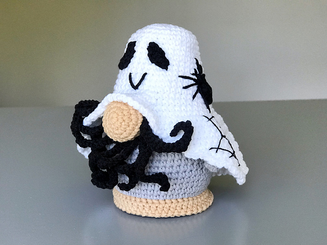Halloween Gnost Gnome