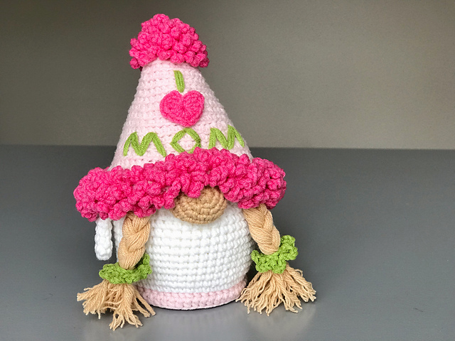 I Love Mom Flower Gnome