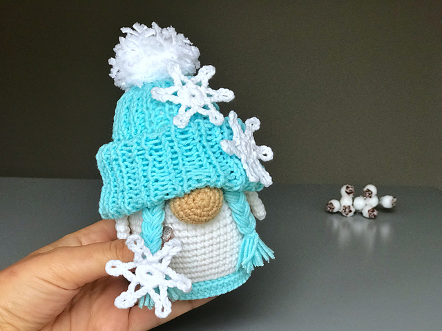 Snowflake Winter Gnome