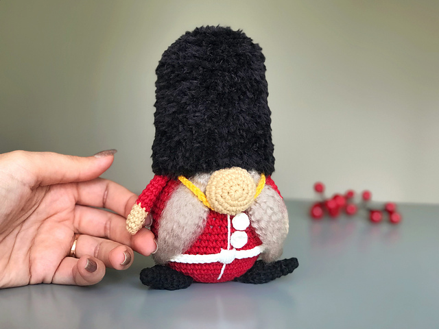 Queen's Guard Gnome