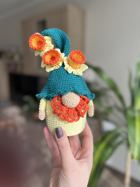 Daffodils Gnome
