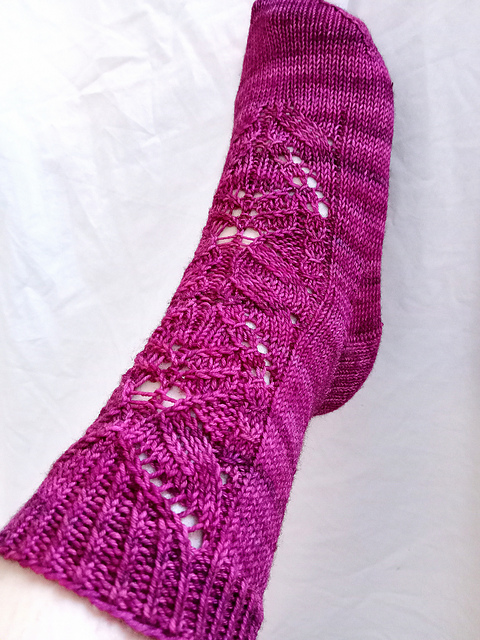 Fuchsia socks