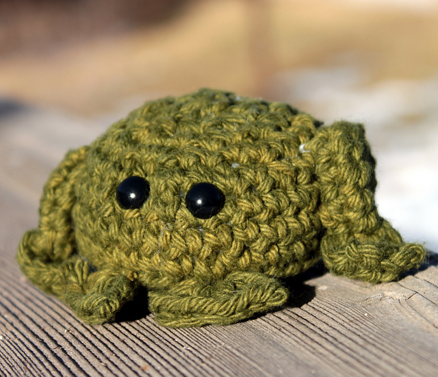 Amigurumi Frog