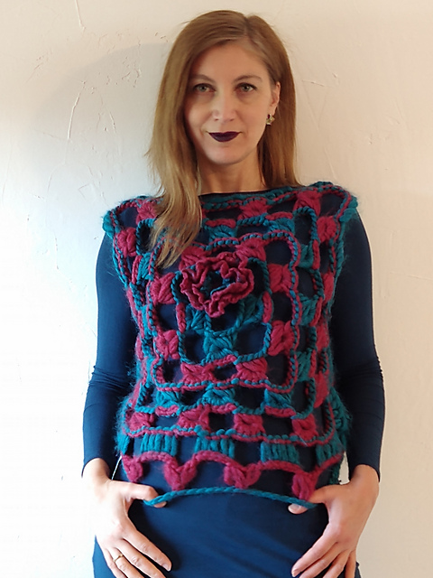 Broomstick Granny Top with Flower