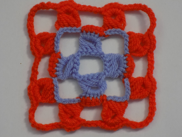 Reversible Broomstick Granny Square