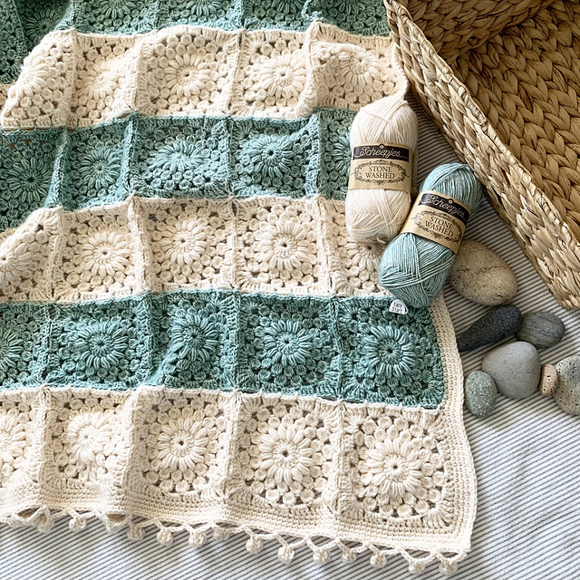 Summer Stripes Sunburst Blanket
